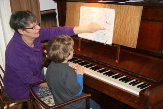 [piano lesson]